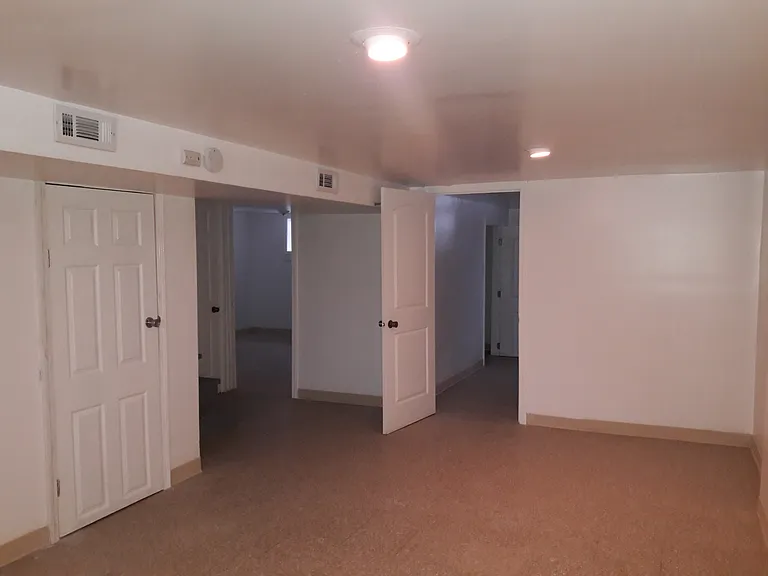 4237 E 11th Ave — Photo 10