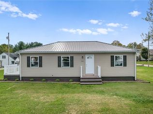 203 Level St, Bentleyville, PA 15314