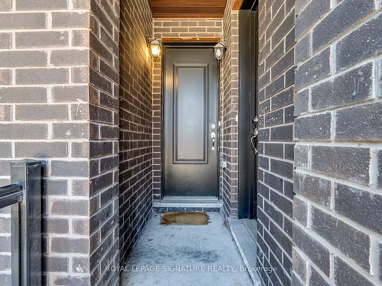 59 Creekbank Rd #UPPER — Photo 18