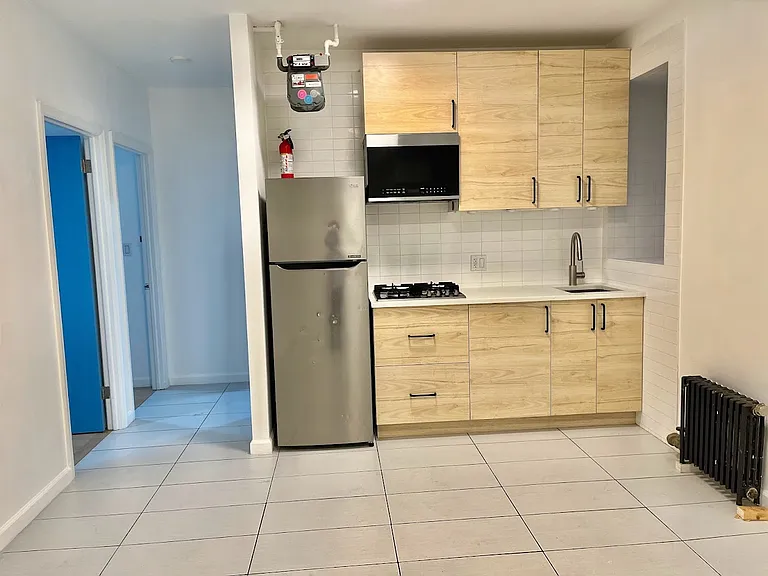 17 Catherine St #32 — Photo 9