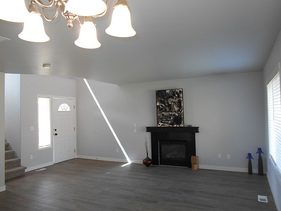 4th image of 6216 207th Ave E #A