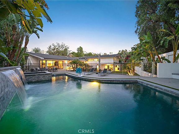 4th image of 5265 Del Moreno Dr
