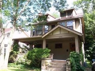 2959 Hampshire Rd, Cleveland Heights, OH 44118