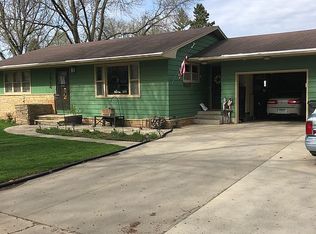 1016 17th St SW, Willmar, MN 56201