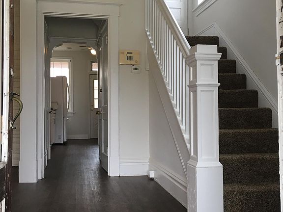 3rd image of 1345 McCausland Ave