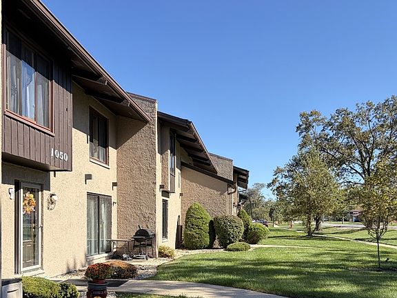 5th image of 1050 Holbrook Rd APT S
