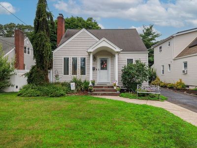 2534 Yorktown Street, Oceanside, NY, 11572