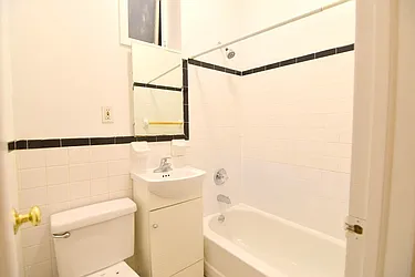 Rented by Manhattan Spaces