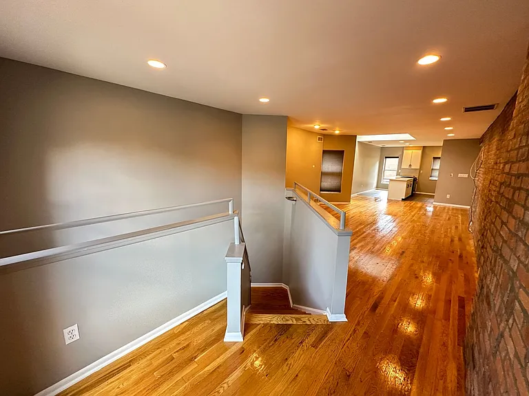 Collins Ave 241-243 MLR — Photo 3