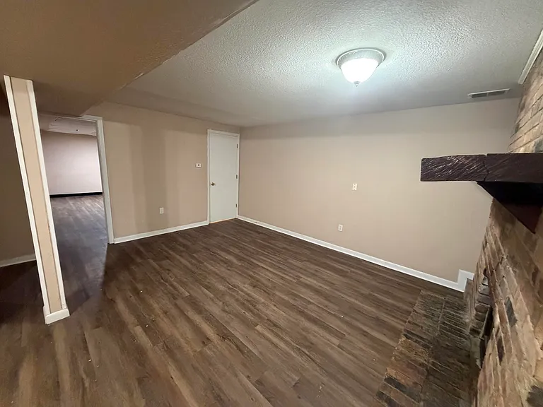 1505 Valleyview Ave — Photo 16