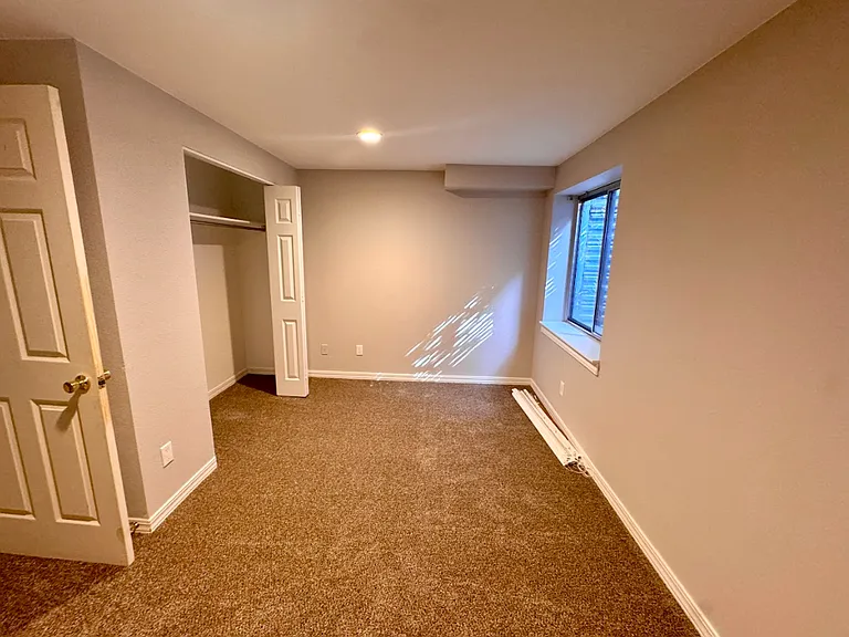 1141 James Ct — Photo 18