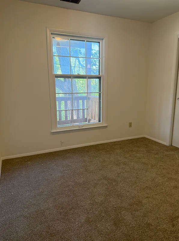 2 bed, 1.0 bath, 830 sqft, $1,375 — Photo 4
