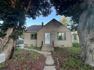 208 Lincoln Ave N, New Prague, MN 56071