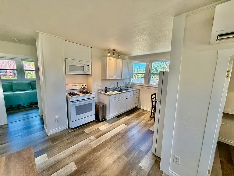 487 Scenic Dr — Photo 6