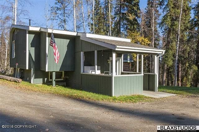 1st image of 1550 Hans Way