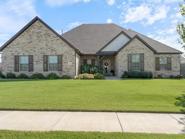 1218 Cassia St, Springdale, AR 72762