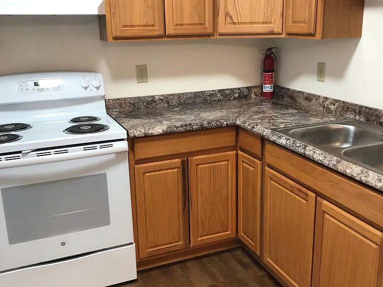 308 E General Stewart Way #B — Photo 2