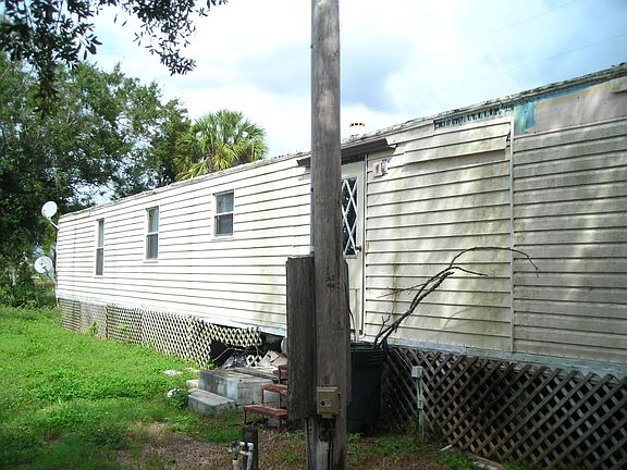 2nd image of 601 6th St NW