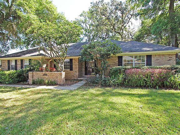 2nd image of 3713 Manor Oaks Dr