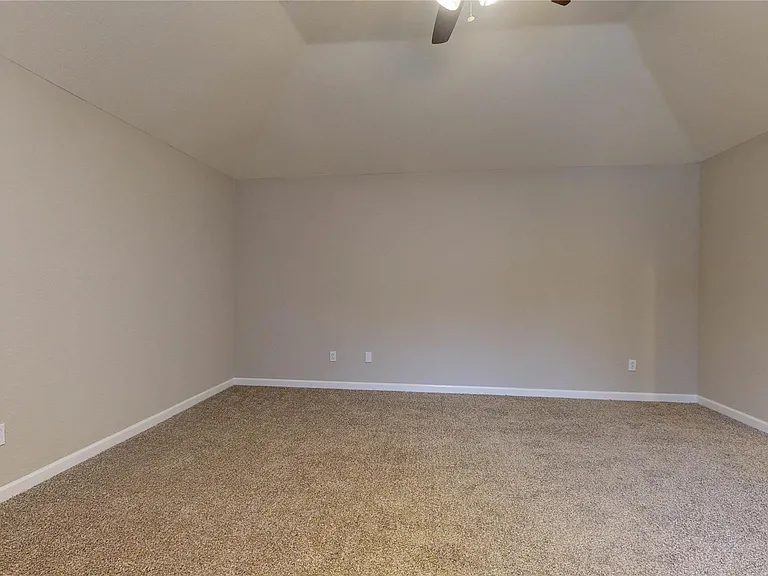 20802 Newbury Park Dr — Photo 26
