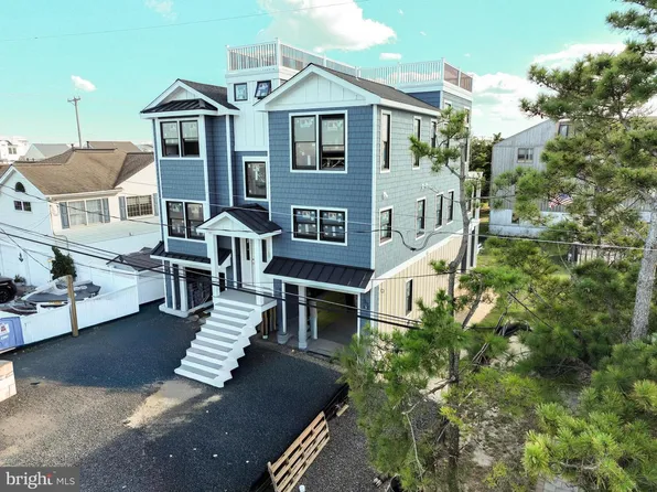 2 W 29th St, Long Beach, NJ 08008