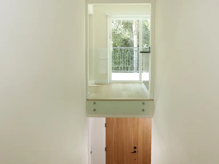 1827 Hill Dr — Photo 21