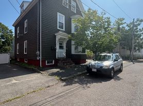 9 Cushing St, Salem, MA