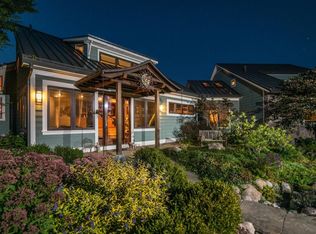 3672 Prospect Rd, Ann Arbor, MI 48105