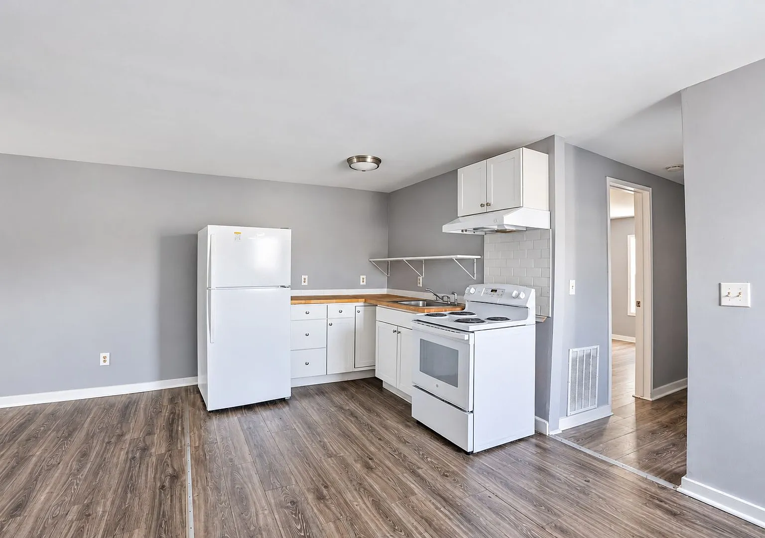 170 Delaware Ave — Photo 3