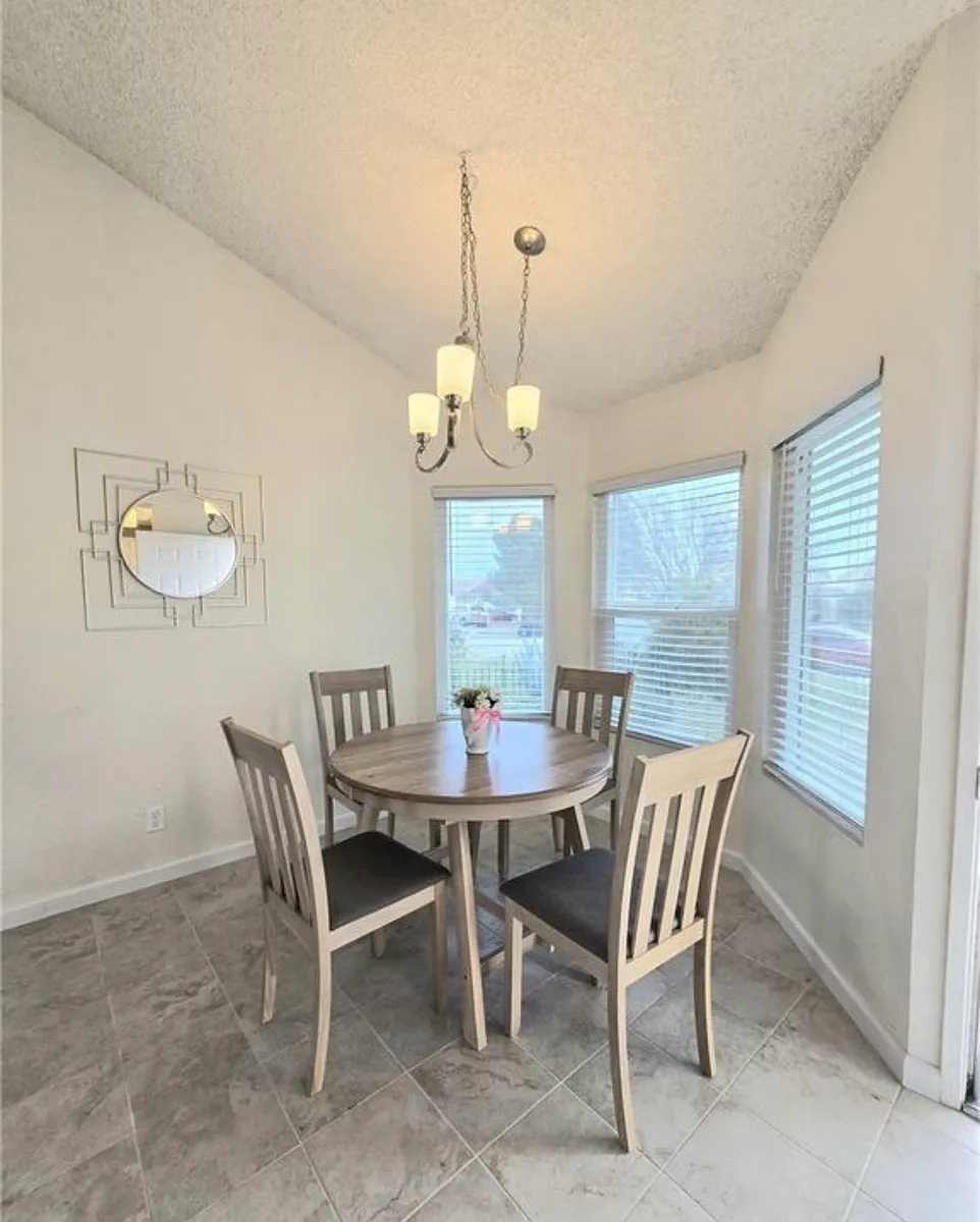 Building Photo - 36839 Goldenview Way