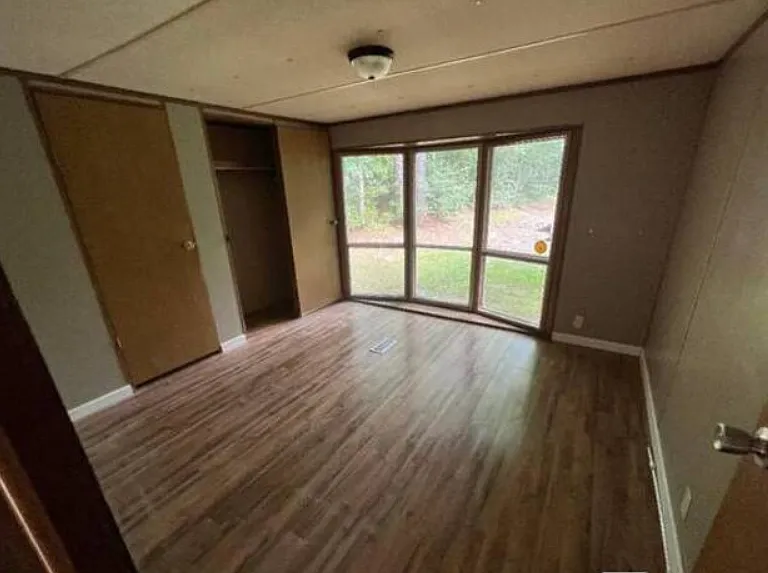 208 Double Oaks Ct — Photo 2