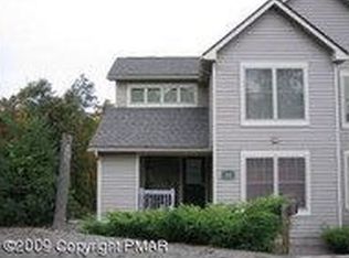 343 Hemlock Ct, Tannersville, PA 18372
