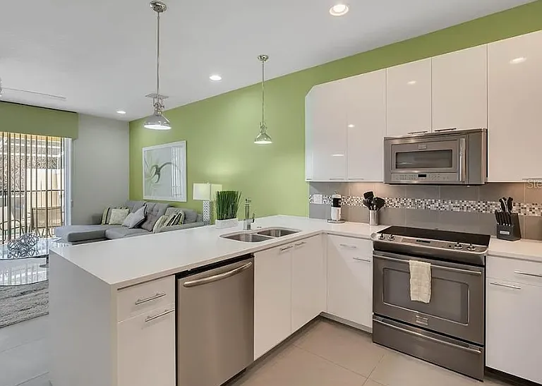 1537 Tranquil Ave — Photo 5