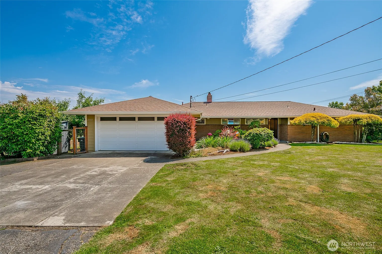 2483 Hilltop Road photo 1