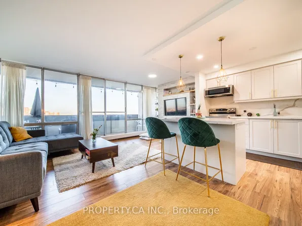 455 Sentinel Rd #1114, Toronto, ON M3J 1V5