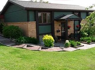 64 Corbett Ave, Irwin, PA 15642