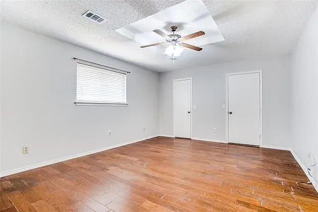 2203 Glen Forest Ln — Photo 24