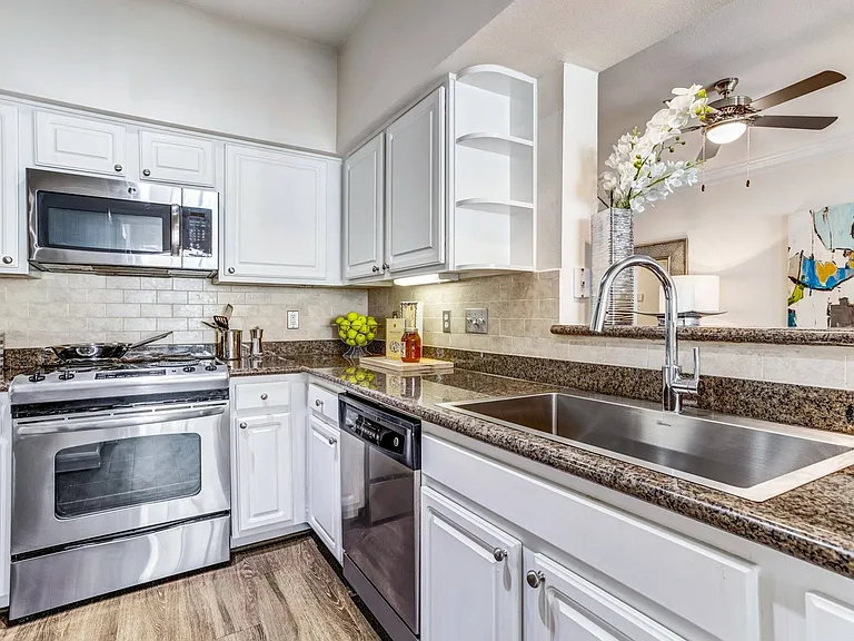 Upgraded Kitchen with Stainless Steel Appliances