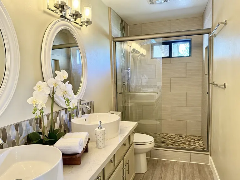 9104 E Sharon Dr — Photo 20