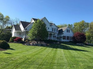 111 Red Barn Ln, Defiance, MO 63341