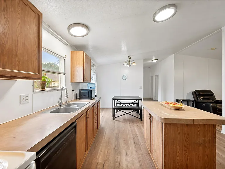 2522 Joseph Pine Ln — Photo 10