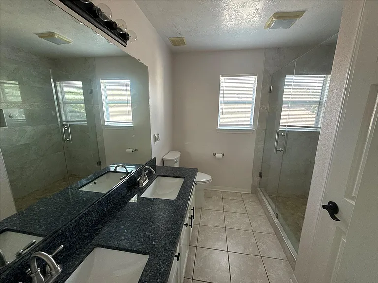 7819 Blue Stream Ct — Photo 9