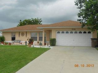 506 SE 25th Ter, Cape Coral, FL 33904