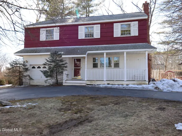 663 St Davids Lane, Niskayuna, NY 12309