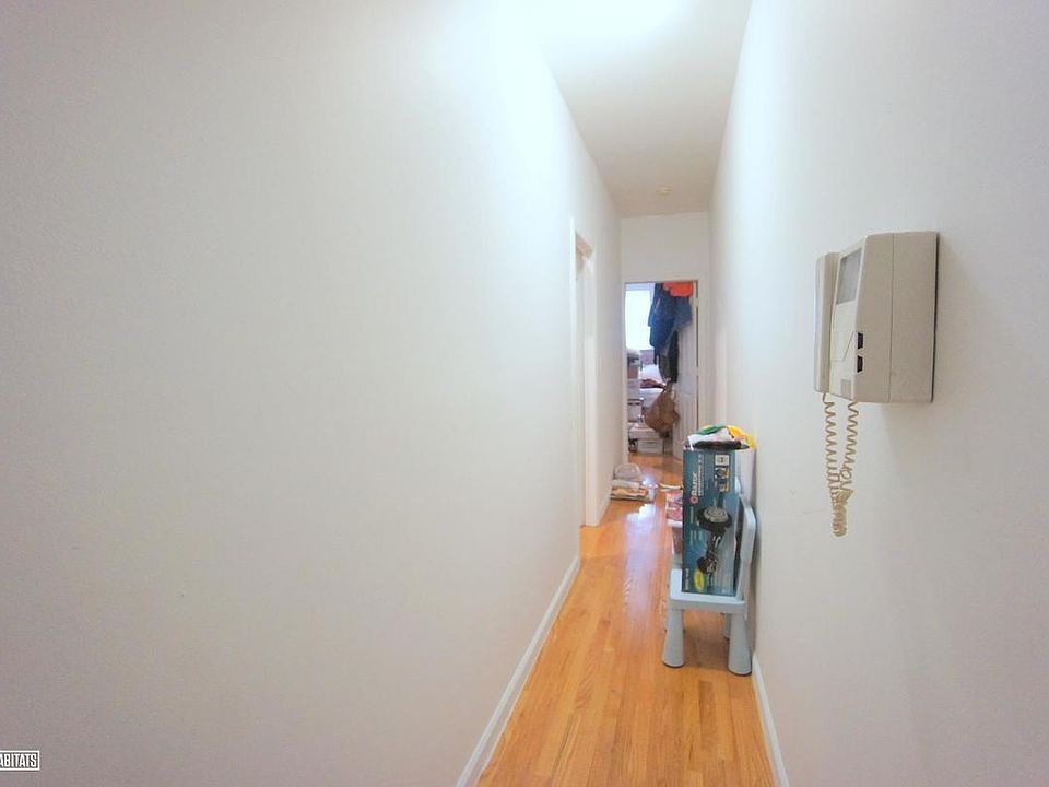 2nd image of 1966 A C Powell Blvd APT 9