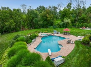 202 Low Ct, Flemington, NJ 08822