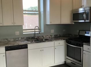 2035 N Kilpatrick Ave #1R, Chicago, IL 60639