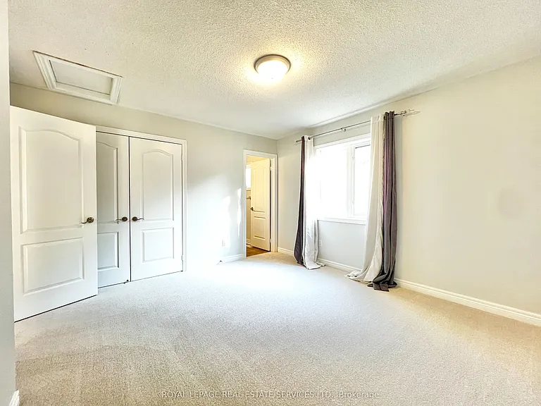 3306 Fox Run Cir — Photo 39