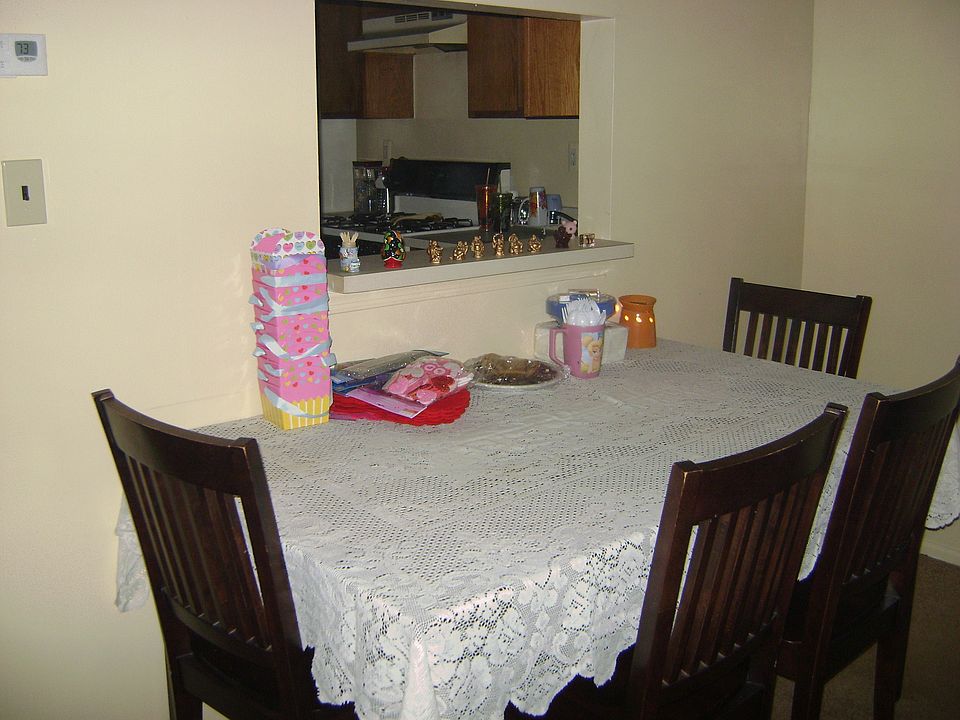 2nd image of 22 Sycamore Ct