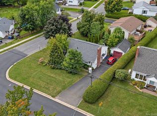 117 Fulton Ave, Fredericton, NB E3A2B7